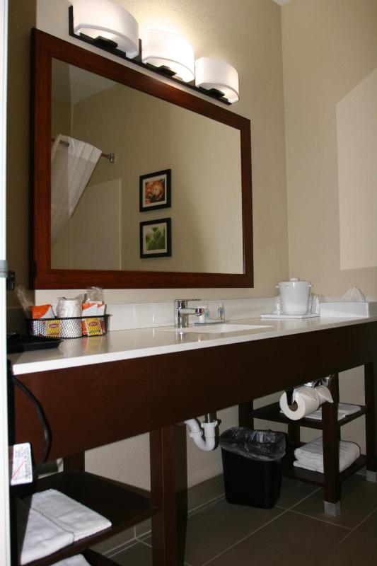 King Room - Non-Smoking image 3