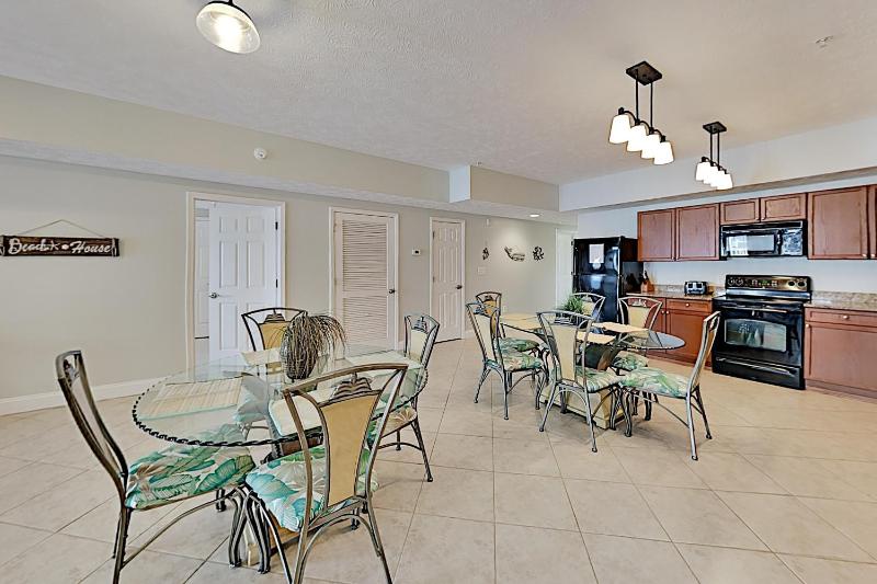 Four-Bedroom Apartment image 2