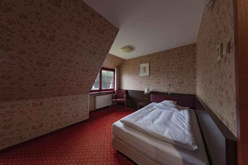 Single Room image 1
