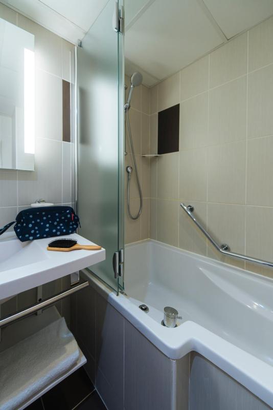 Standard Family Suite with Two Connecting Rooms image 3