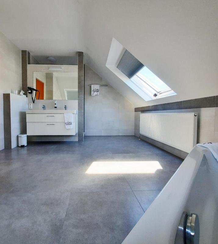 Superior Double Room image 4