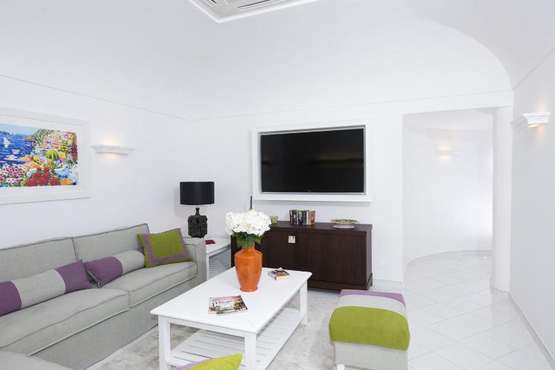 Amore Rentals - Villa Mimosa - image 46