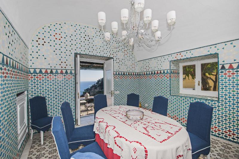 Amore Rentals - Villa Mimosa - image 9