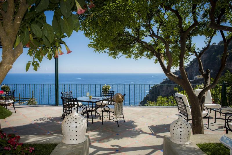 Amore Rentals - Villa Mimosa - image 30