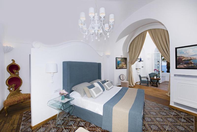 Amore Rentals - Villa Mimosa - image 11