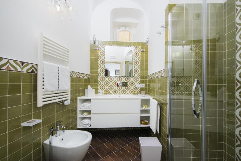 Amore Rentals - Villa Mimosa - image 20