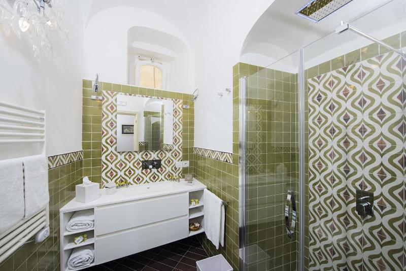 Amore Rentals - Villa Mimosa - image 35