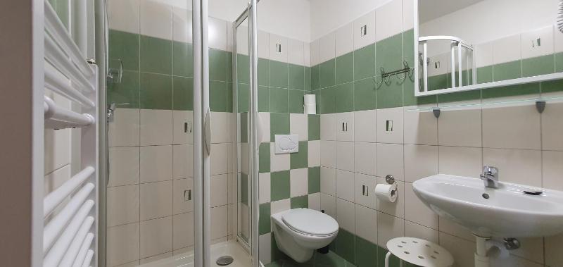 Double Room image 2