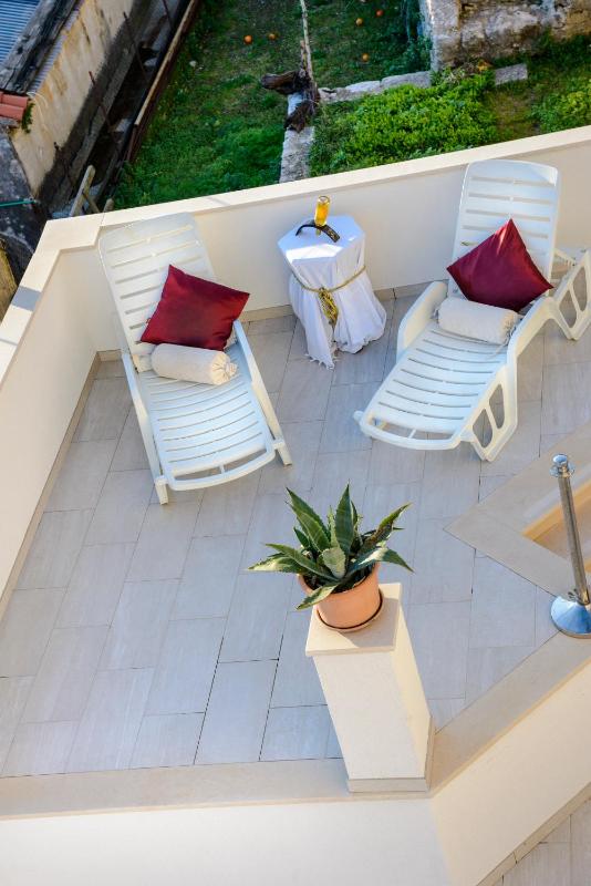 Special Offer - One-Bedroom Apartment with Airport Transfer image 4