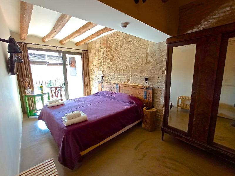 Double or Twin Room with Mountain View image 3