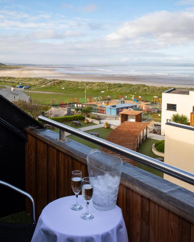Superior Suite with Sea View image 1