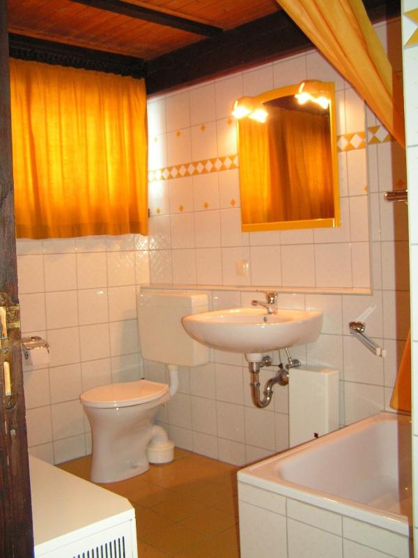 One-Bedroom Apartment with Balcony image 3