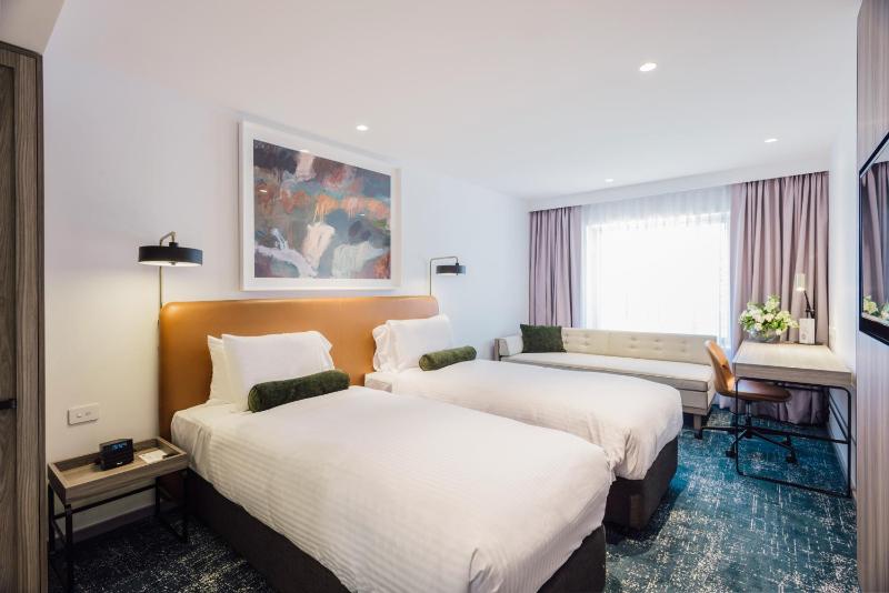 Superior Twin Room image 2