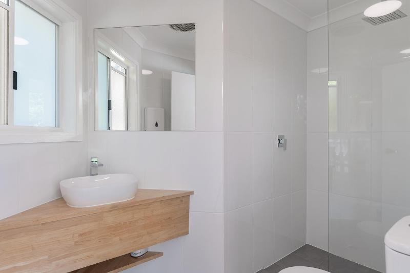 Garrick House - image 2