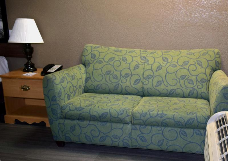 King Room - Non-Smoking image 2