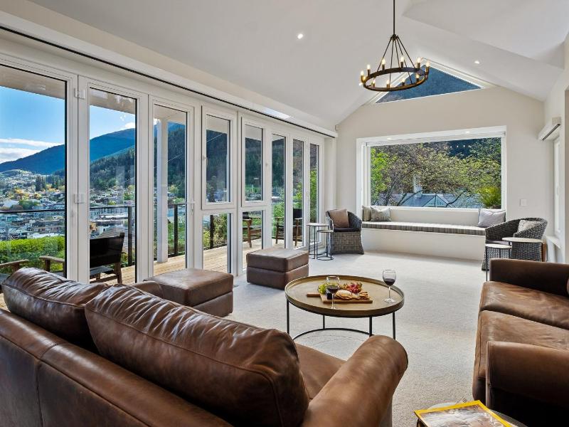 Stonehill Villa - 5 Bed - image 14