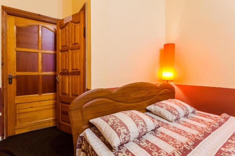 Double Room image 2