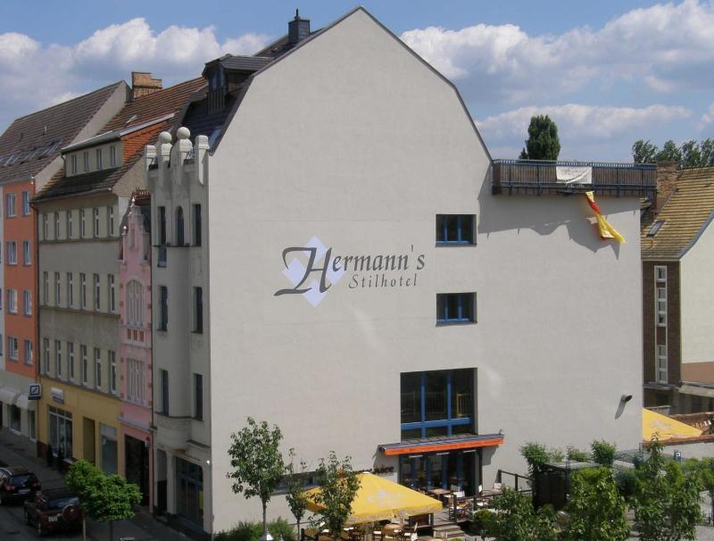 HERMANN Hotel Bar Images