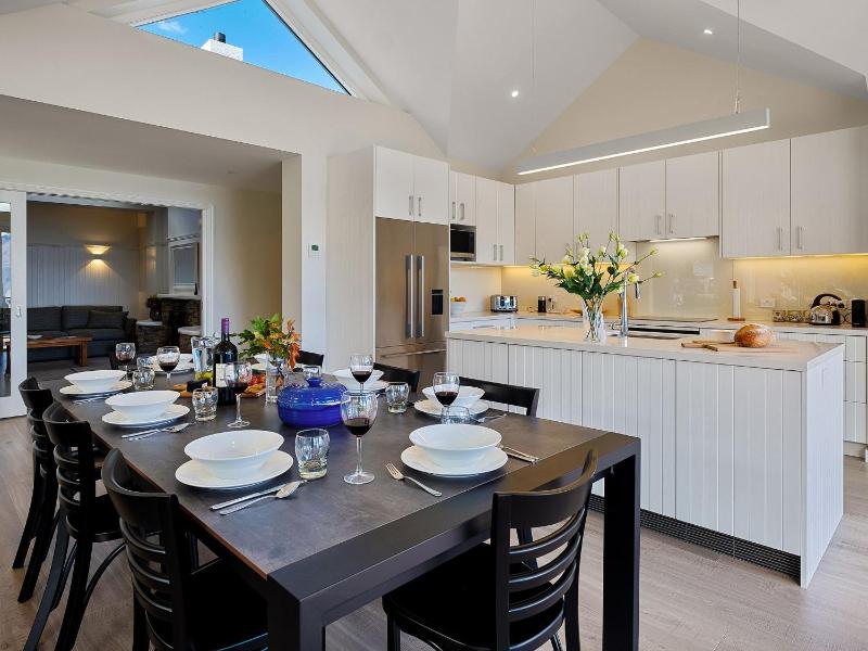 Stonehill Villa - 5 Bed - image 23