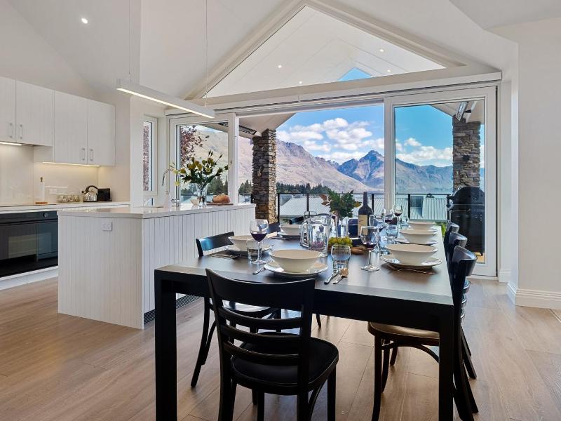 Stonehill Villa - 5 Bed - image 20