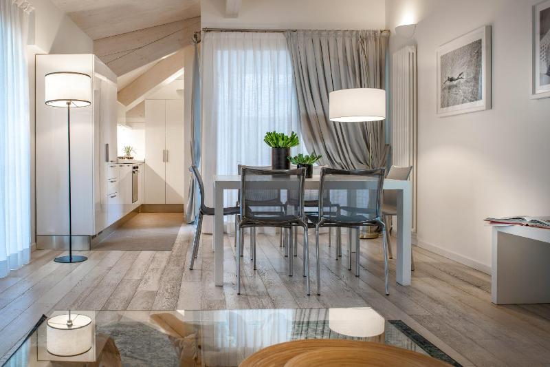Top Prestige Apartment image 3