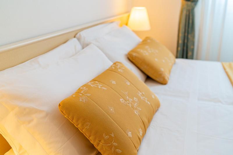 Standard Quadruple Room image 3