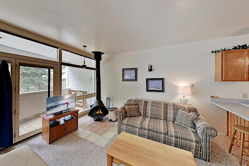 Studio Apartment image 1