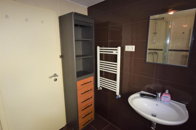 One-Bedroom Apartment image 3