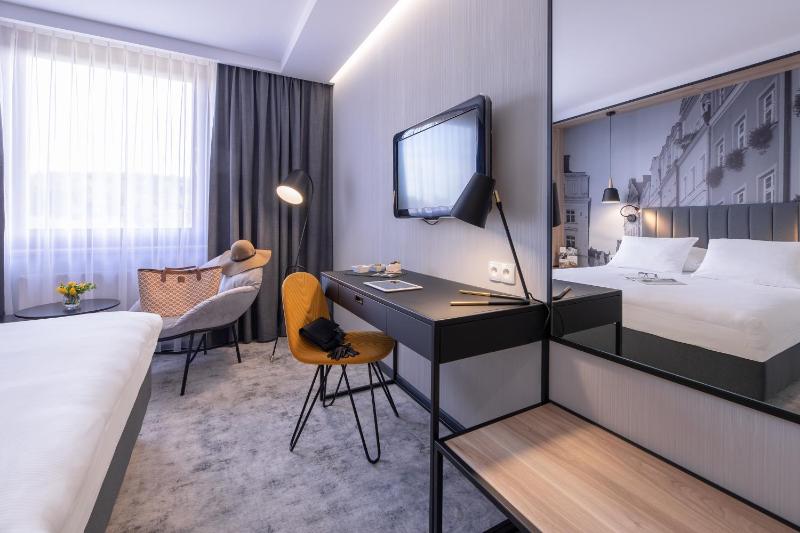 Superior Double Room image 4