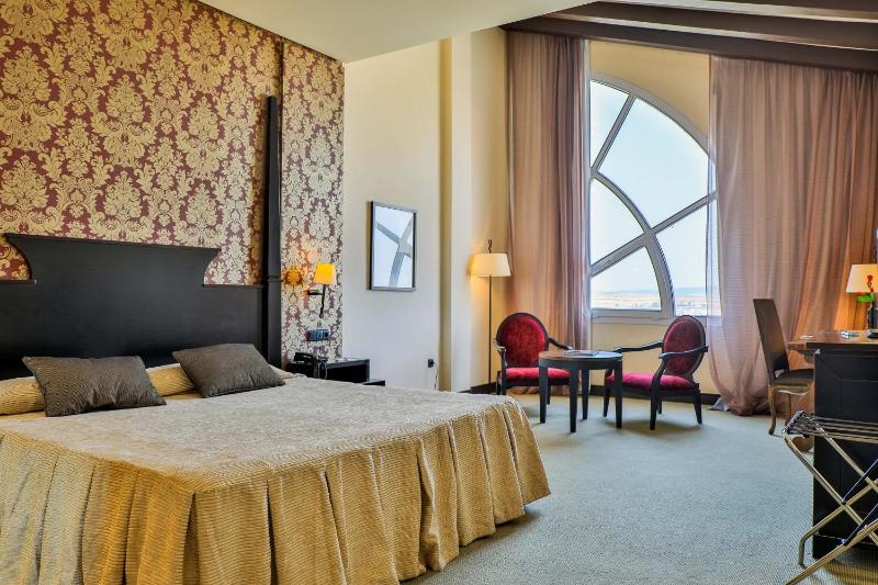 Junior Suite image 3