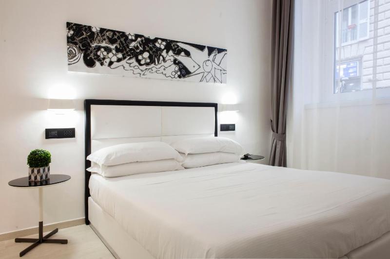 LHP Suite Napoli Parco Margherita - image 7