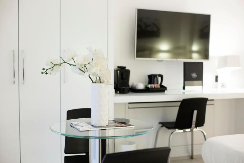 Superior Double Room image 2