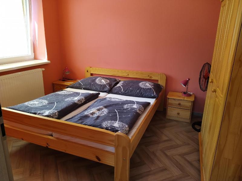 One-Bedroom Apartment image 4