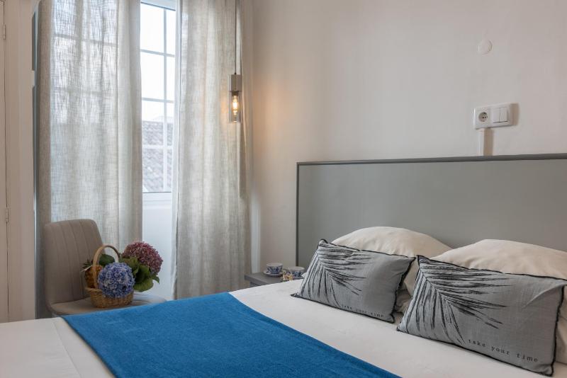 Double Room image 3