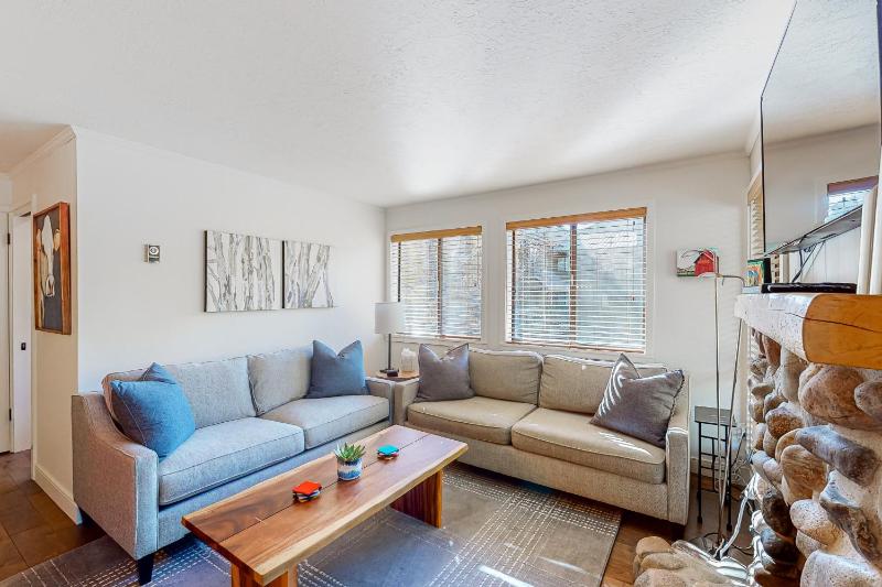 Three Bedroom Apartment image 3