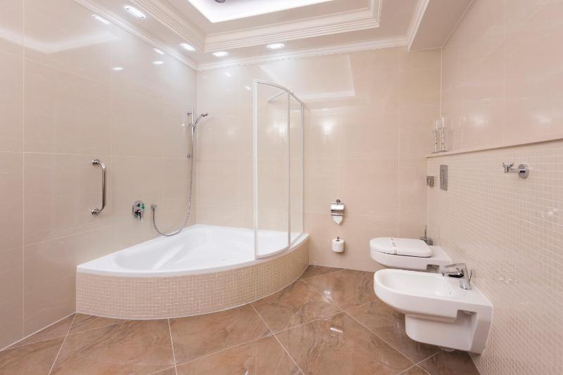 Suite (2 Adults) image 1