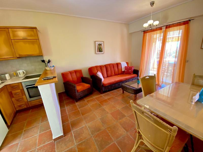 One-Bedroom Apartment (2 - 3 Adults) image 3