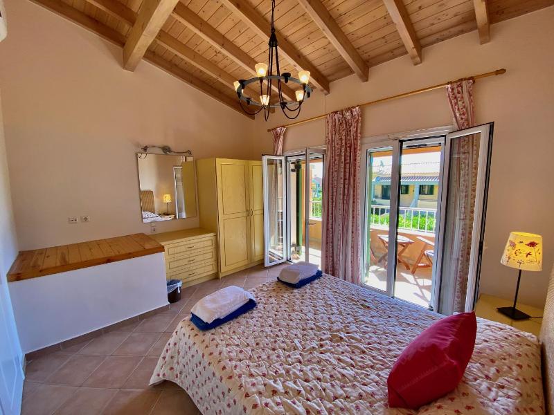 One-Bedroom Apartment with Private Pool - Split Level image 3