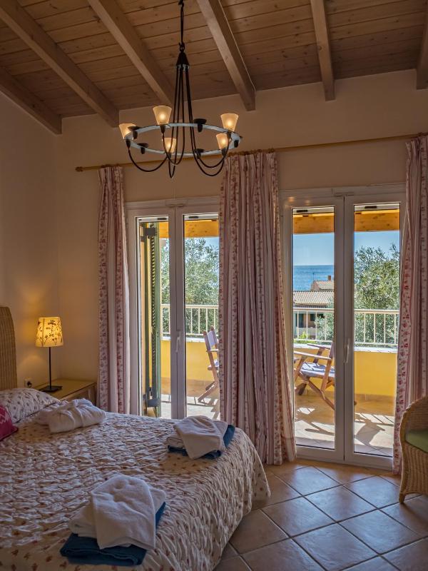 One-Bedroom Apartment with Private Pool - Split Level image 2