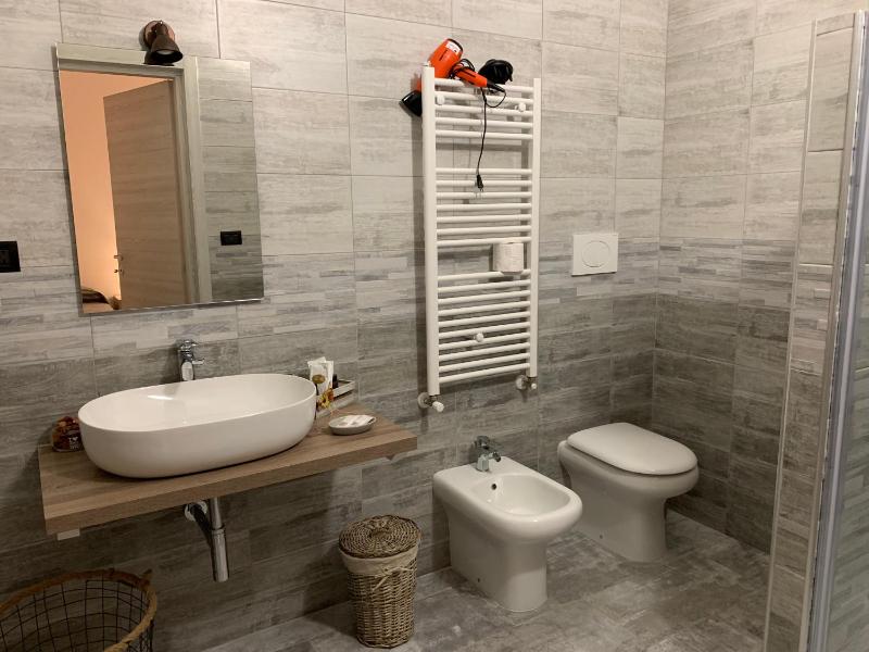 King Room image 1