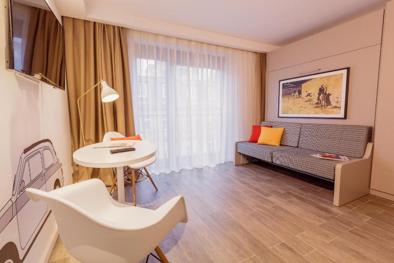 360 Apartment Hotel Frankfurt - image 3