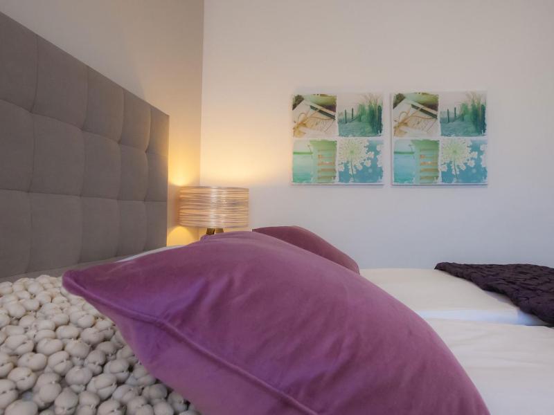 Standard Double Room image 2