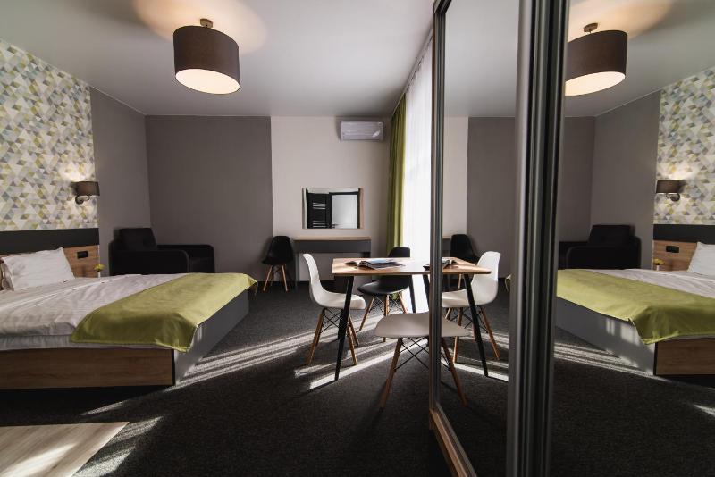 Studio Apartment image 4