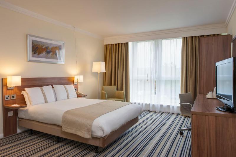 Standard Room image 3