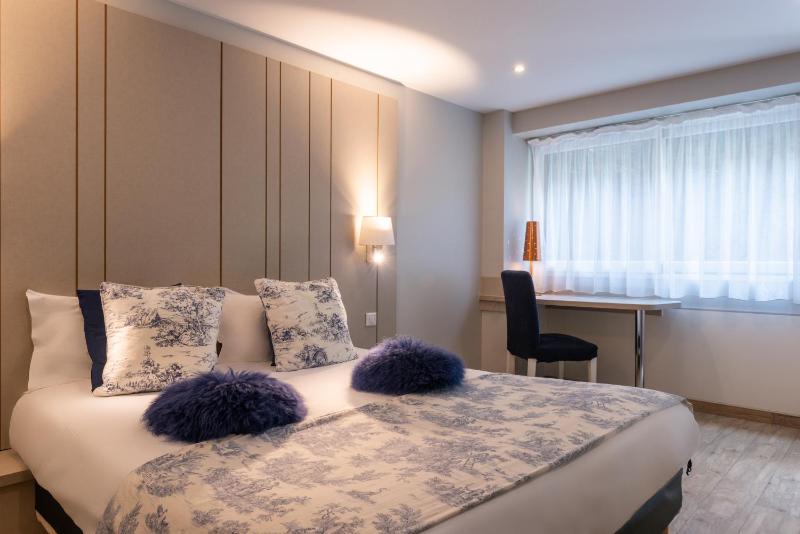 Superior Double Room with City/Garden View image 1