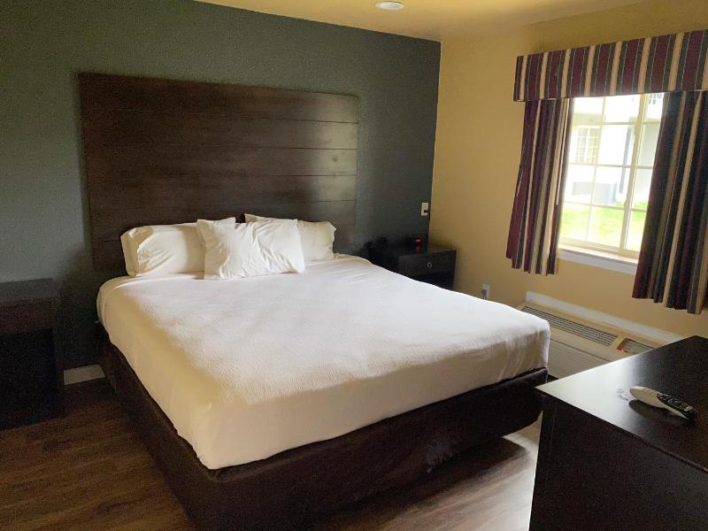 King Room image 3