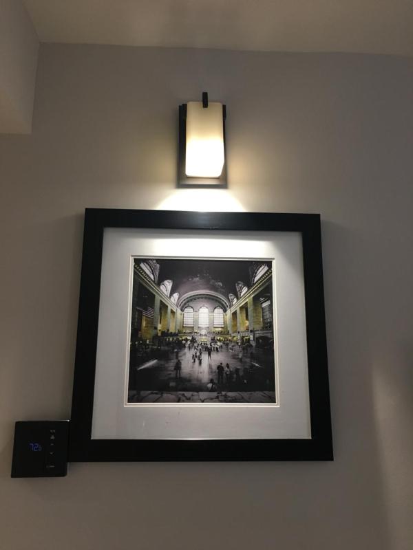 King Room - Mobility Access/Non-Smoking image 2