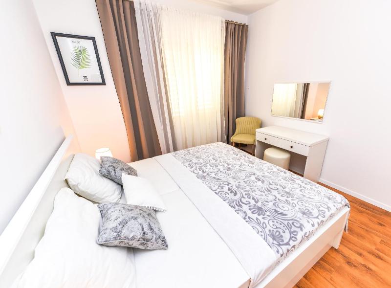 Apartments Ankica - image 3