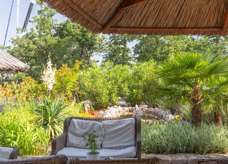 Fisherman's glamping village - image 4