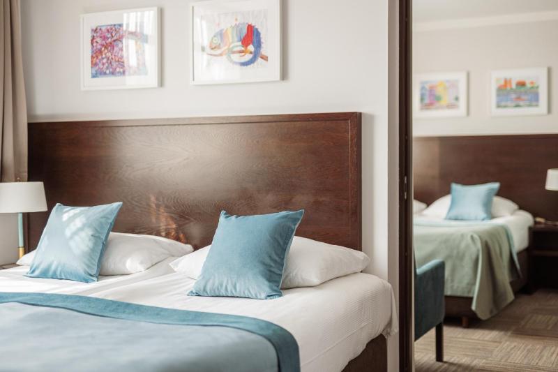 Europeum Hotel - image 2